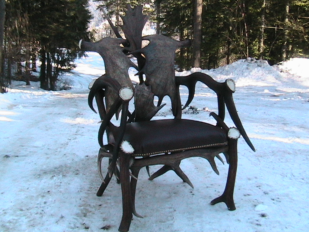 Moose Elk Fallow Single Sitting Chair