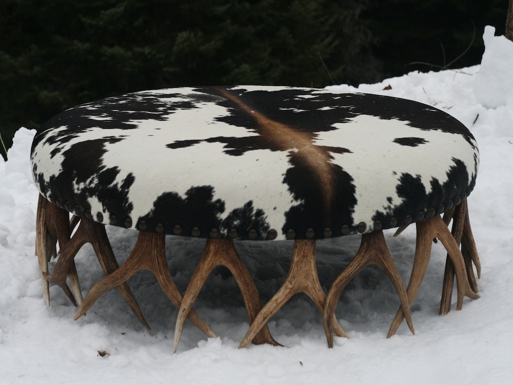 Round Elk Ottoman